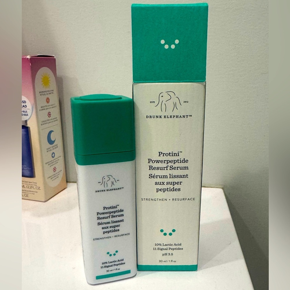 Drunk Elephant Protini Powerpeptide Resurf Serum